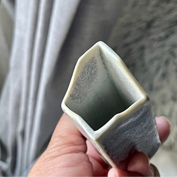 MICHAEL COHEN | Vintage | Art Pottery Handcrafted Miniature Vase 4” Tall - Picture 6 of 16